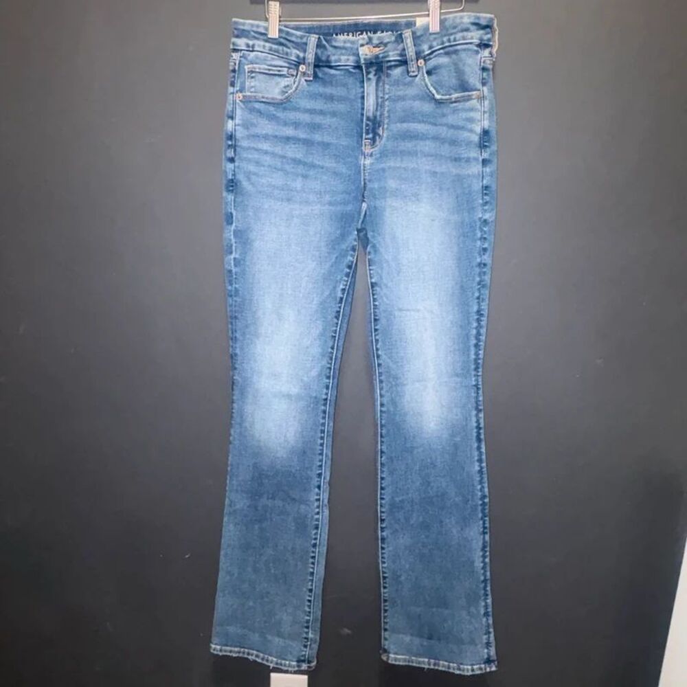 American Eagle women’s curvy high-rise skinny kick jeans size 10 extra long